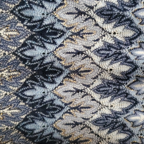 Dressbarn Petite Metallic Semi Sheer top in Blues size XL Petite - Picture 6 of 10